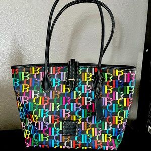 Dooney & Burke medium Cindy tote